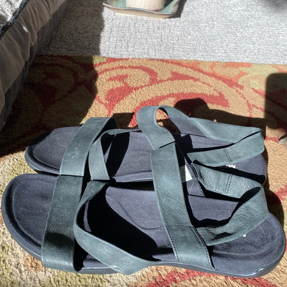 Merrell Womens air cushion sandals